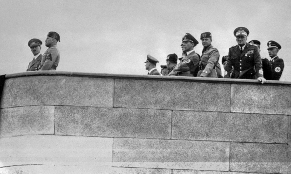 Roma, 4 maggio 1938<br>La visita di Hitler al campo aereo di Centocelle